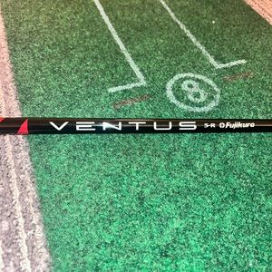 Fujikura Ventus Red 5 Regular Flex Golf Shaft with TaylorMade Adapter